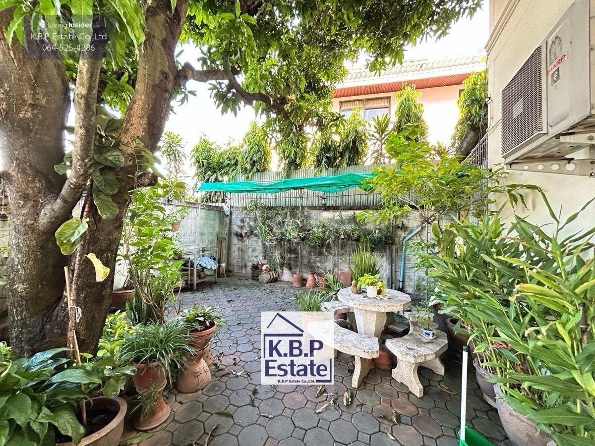 For RentTownhomeSathorn, Narathiwat : townhouse for rent(Coner House) 4Beds 4Baths 