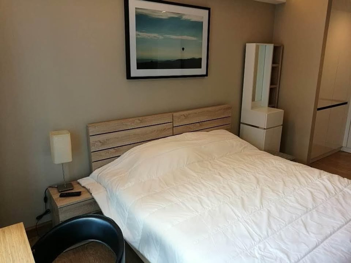 ให้เช่าคอนโดราชเทวี พญาไท : Maestro 12 45 sq.m. Please add LINE ID @806qphgn o8415o5483