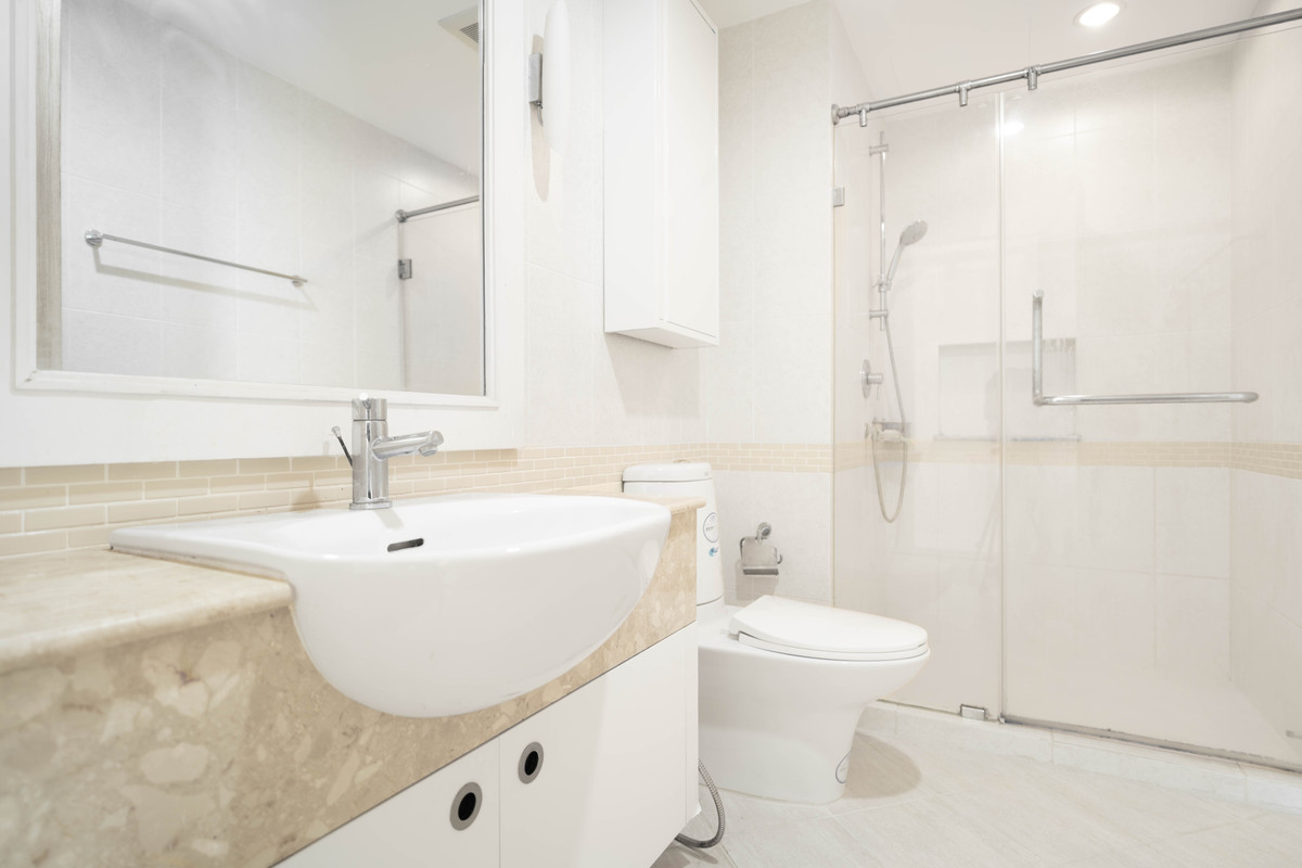 ขายคอนโดสีลม ศาลาแดง บางรัก : บ้าน สิริ สีลม - 2 Bedroom for Sale (ขาย) / HBH-ST-1