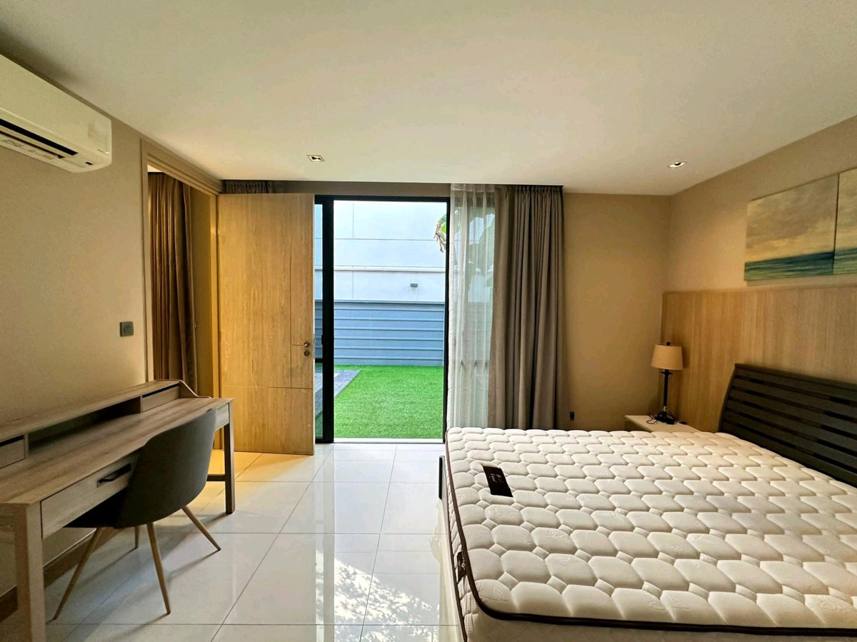 ให้เช่าบ้านพระราม 9 เพชรบุรีตัดใหม่ RCA : 🚩For Rent : Parc priva (พาร์ค พรีว่า) / 4bed, 5bath / 🔋🔌EV charger / Newly Renovated 