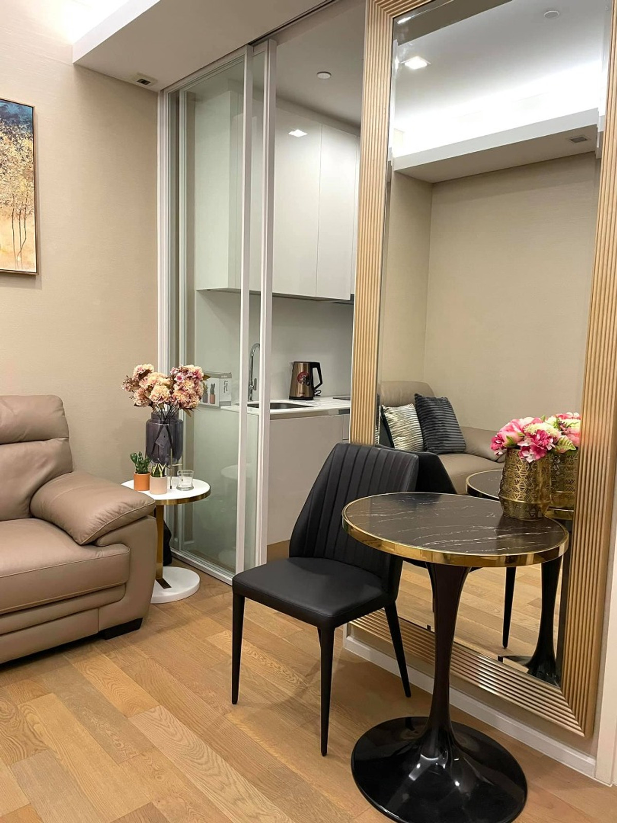 ให้เช่าคอนโดลาดพร้าว เซ็นทรัลลาดพร้าว : Condo for Rent: The Saint Residences (H13185) Near BTS Ha Yaek Lat Phrao 