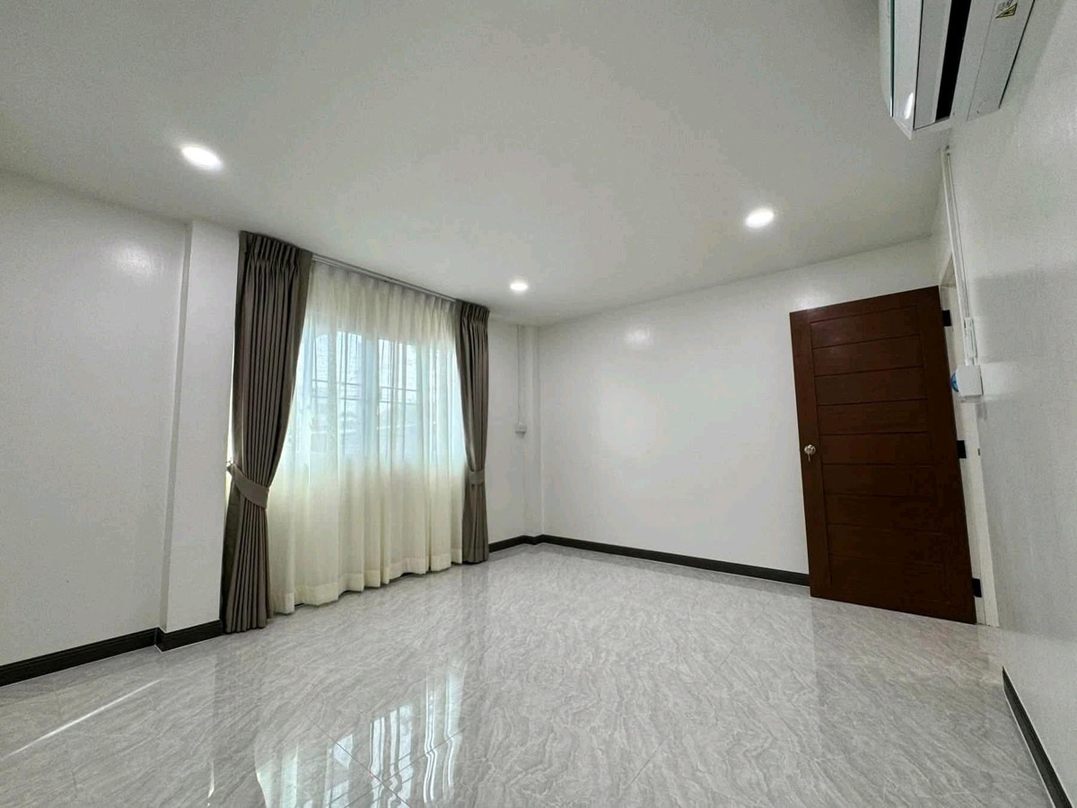 For RentHouseVipawadee, Don Mueang, Lak Si : 🚩 Narasiri Phahol–WatcharapolLuxury Premium Residence near international schools, expressway access