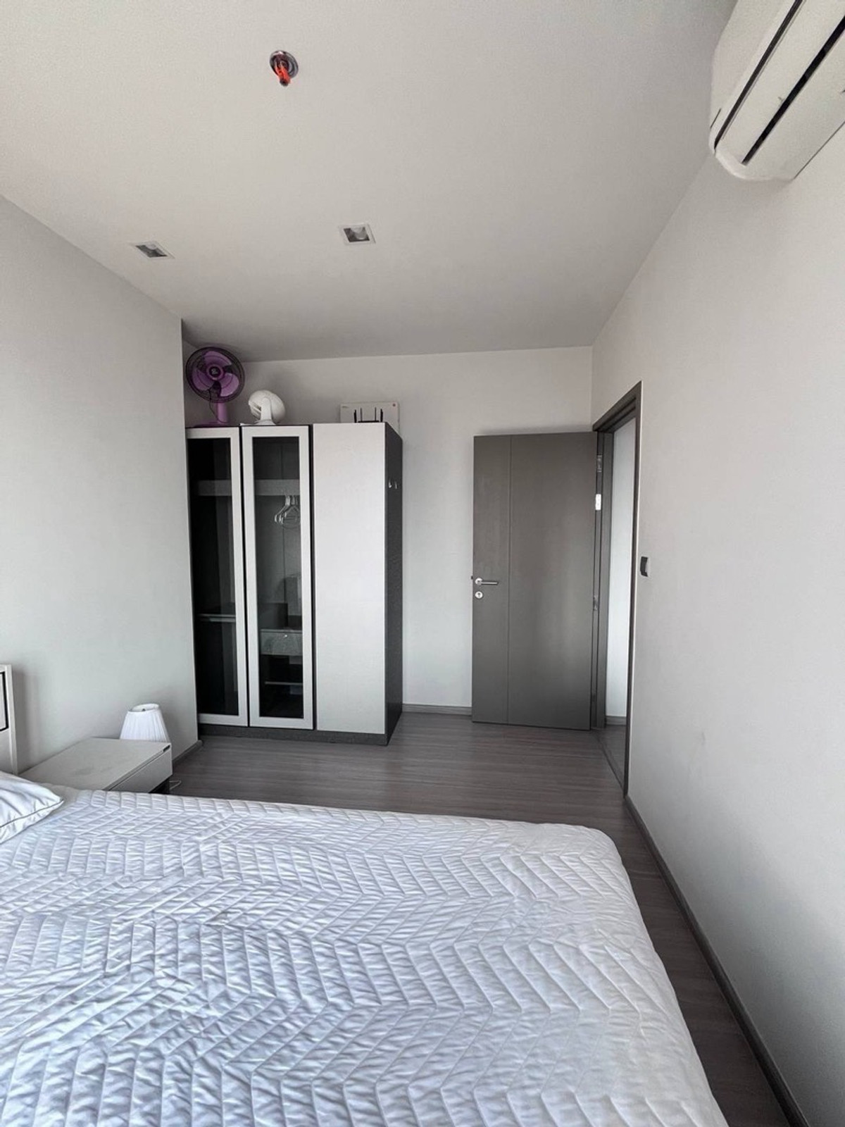 ให้เช่าคอนโดพระราม 9 เพชรบุรีตัดใหม่ RCA : 🩷พร้อมอยู่🩷ห้องสวยมากค่ะ  ไวบ์ดี วิวสวย ใจกลางอโศก-พระราม9 Life Asoke Hype ห้องกว้าง ทำเลดีมาก เดินทางสะดวก วิวไม่บล็อค ราคาดีที่สุด สนใจนัดชม จองด่วนนะคะ