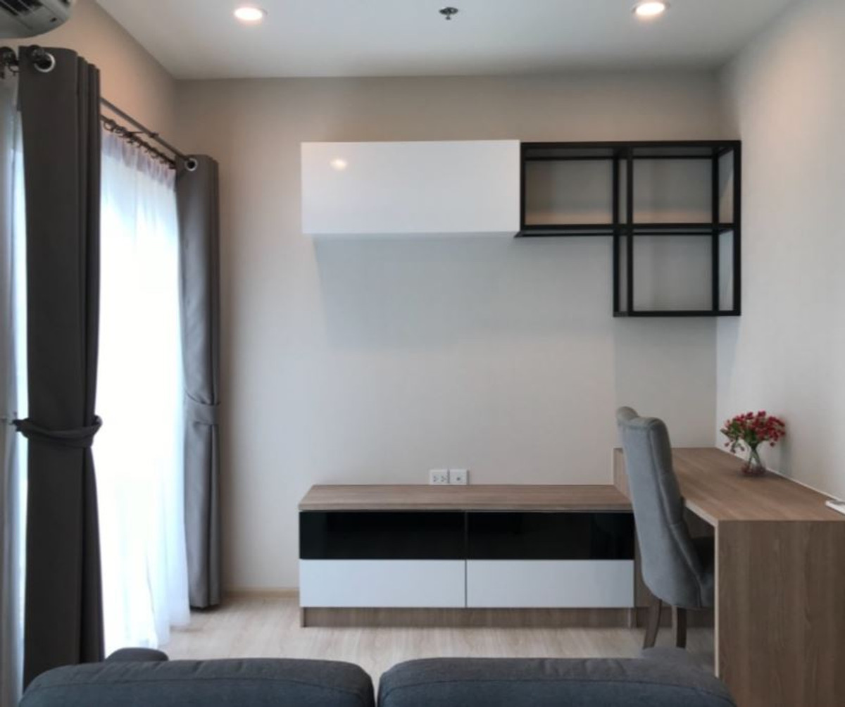 For RentCondoRatchadapisek, Huaikwang, Suttisan : !! Beautiful room for rent, Noble Revolve Ratchada 1 condo, near MRT Cultural Center.