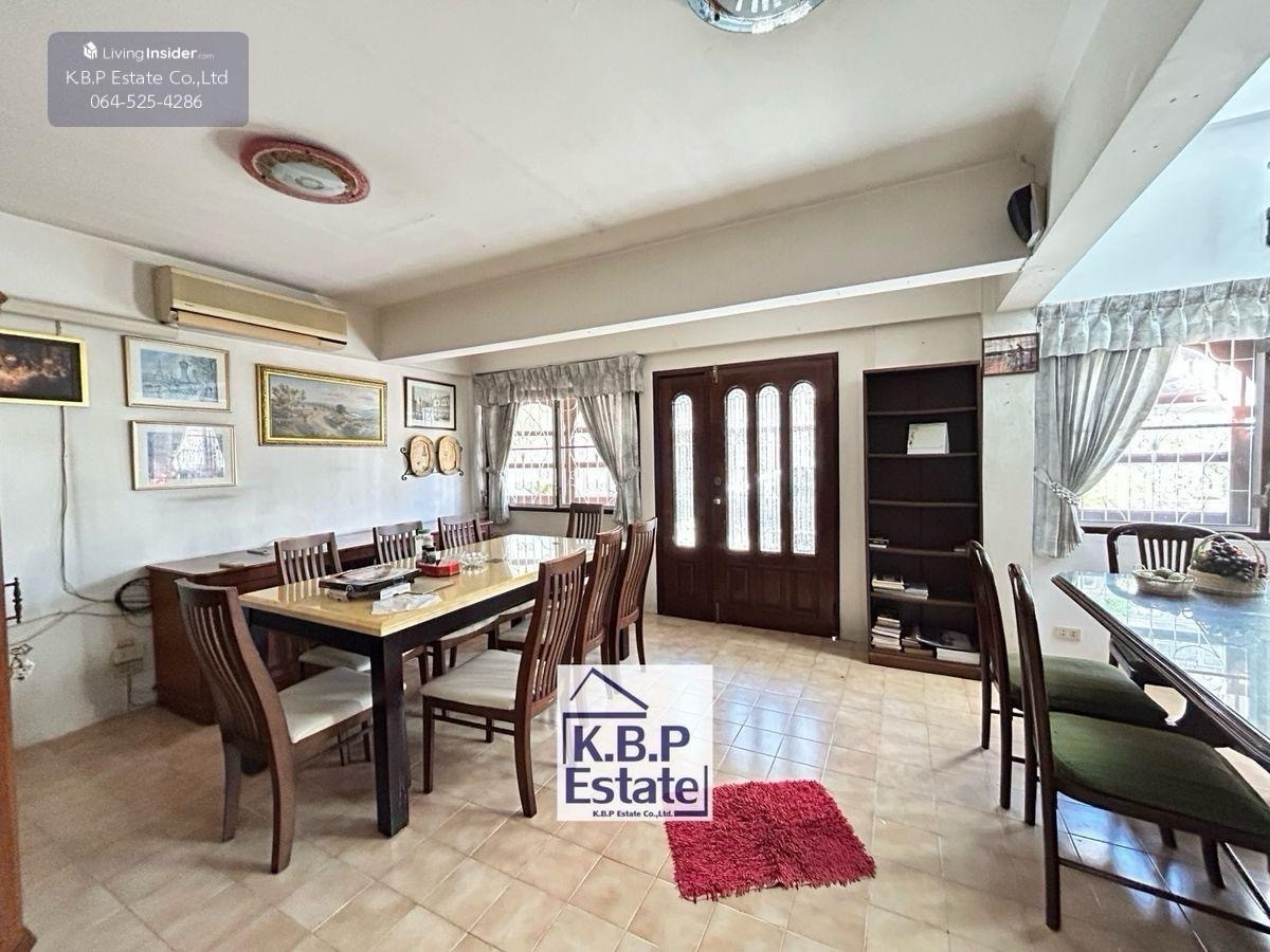 For RentTownhomeSathorn, Narathiwat : townhouse for rent(Coner House) 4Beds 4Baths 