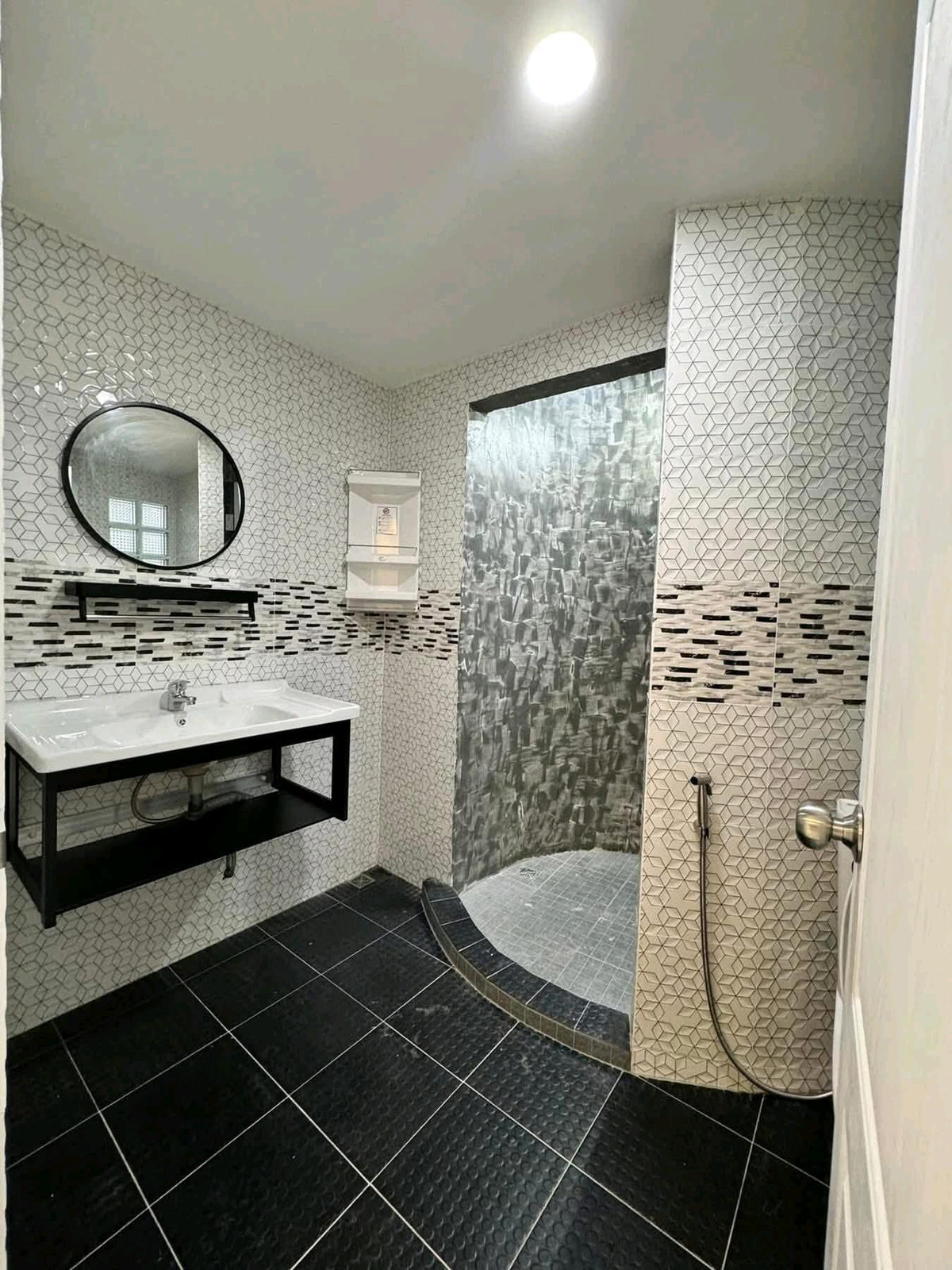 For RentHouseVipawadee, Don Mueang, Lak Si : 🚩 Narasiri Phahol–WatcharapolLuxury Premium Residence near international schools, expressway access