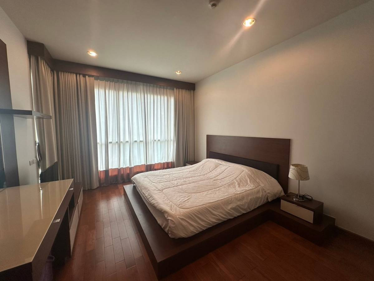 ให้เช่าคอนโดวิทยุ ชิดลม หลังสวน : หรูหรากลางชิดลม! 2 ห้องนอน 2 ห้องน้ำ 73 ตร.ม. พร้อมอยู่ ใกล้ BTS Chidlom, ตอบโจทย์ทุกไลฟ์สไตล์ เพียงเดือนละ 50,000 บาท!