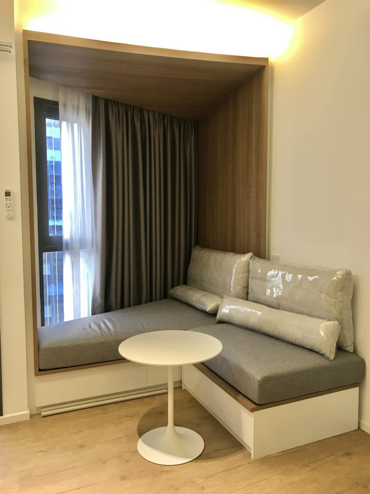 ให้เช่าคอนโดสยาม จุฬา สามย่าน : Triple Y Residence【𝐑𝐄𝐍𝐓】🔥ห้องสไตล์คนเมือง จังหวะชีวิตกระชับ ใช้งานคล่องตัวทุกวัน🔥 ติดต่อไลน์ไอดี: @hacondo