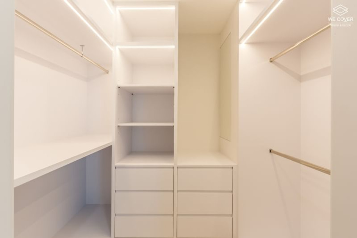 For RentCondoSukhumvit, Asoke, Thonglor : Luxury 3 Bed Condo at Fullerton | BTS Thong Lo Nearby Spacious 132 sqm, Pool & Gym, Rent 120,000 THB/Month!