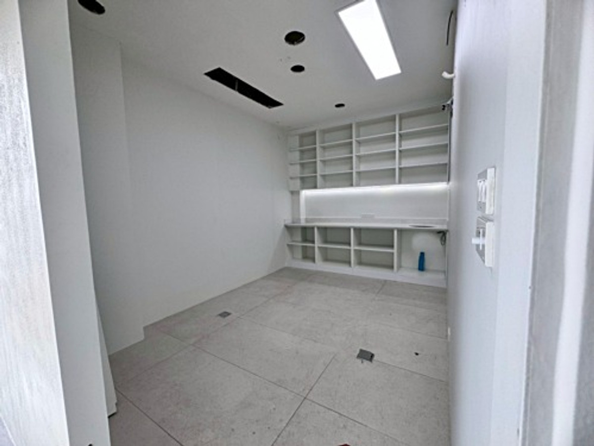 For RentOfficeSukhumvit, Asoke, Thonglor : Office space for rent, Soi Sukhumvit 55 (Thonglor 13), good location near business areas (N.1974)