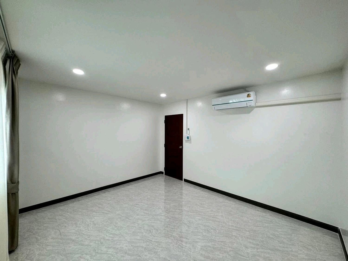 For RentHouseVipawadee, Don Mueang, Lak Si : 🚩 Narasiri Phahol–WatcharapolLuxury Premium Residence near international schools, expressway access