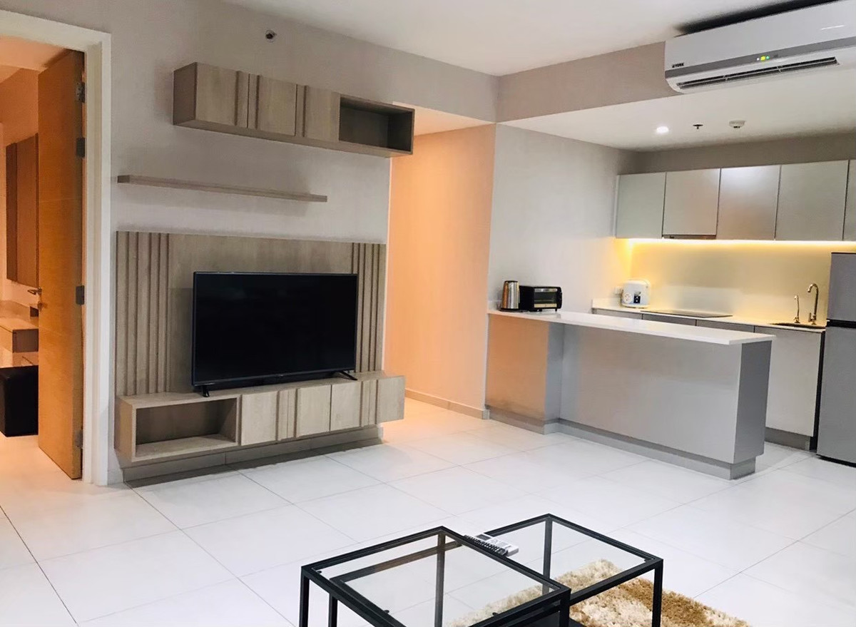 For RentCondoSukhumvit, Asoke, Thonglor : Condo for rent, Loft Ekkamai, 2 bedrooms - next to BTS, convenient for every trip.“