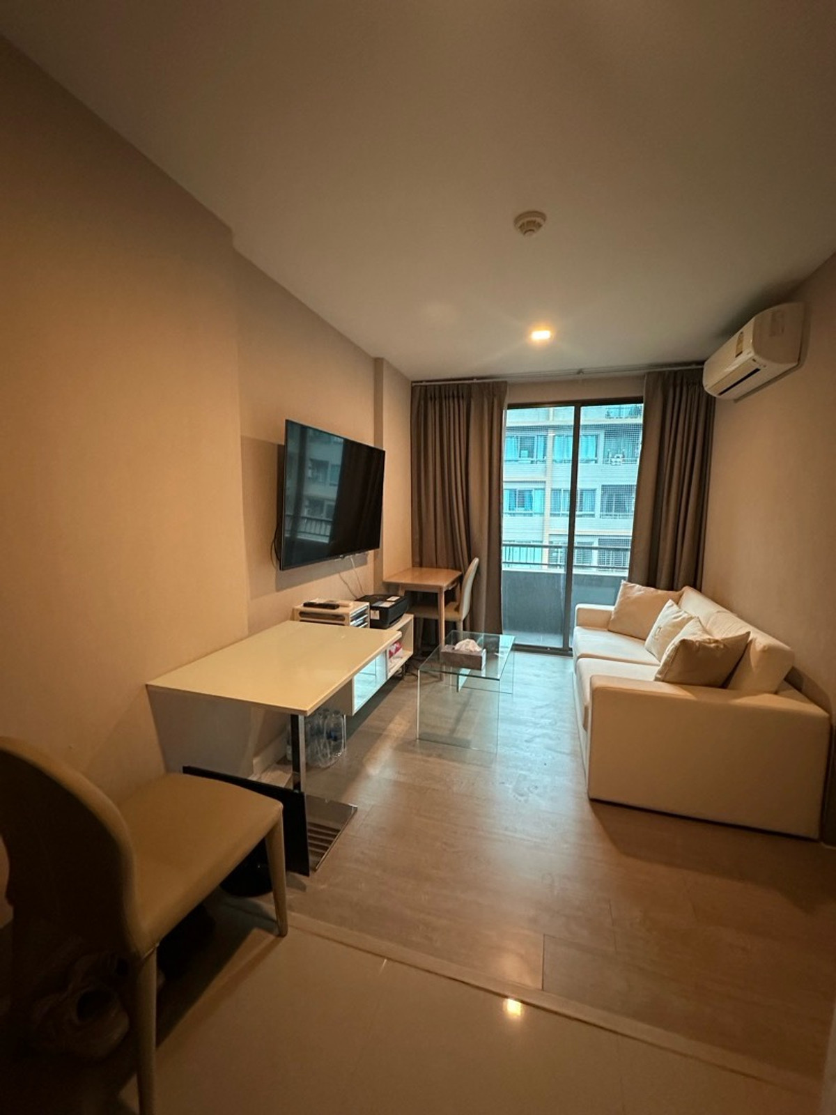 ให้เช่าคอนโดรัชดา ห้วยขวาง : ให้เช่า เมโทรสกาย รัชดา