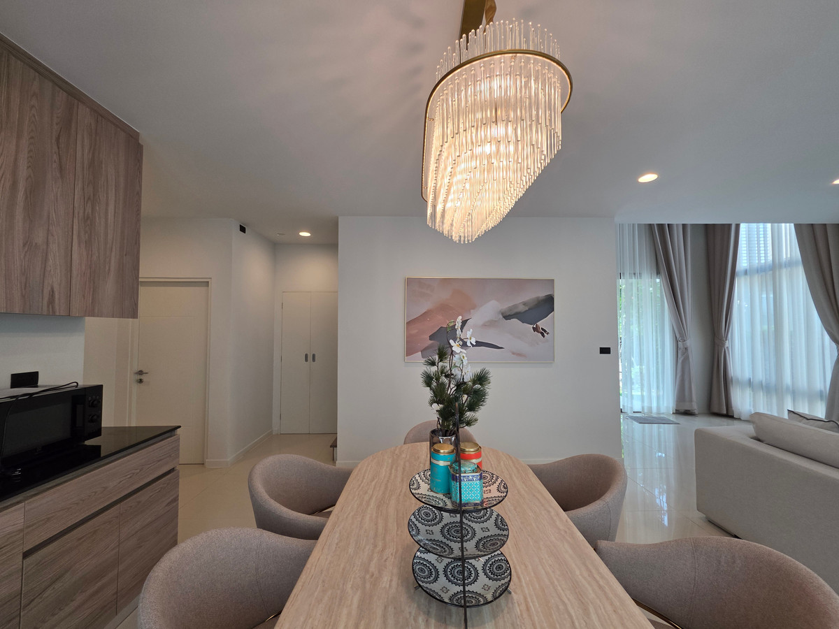 For RentHousePattanakan, Srinakarin : Detached house for rent at Burasiri Krungthep Kreetha near Brighton College