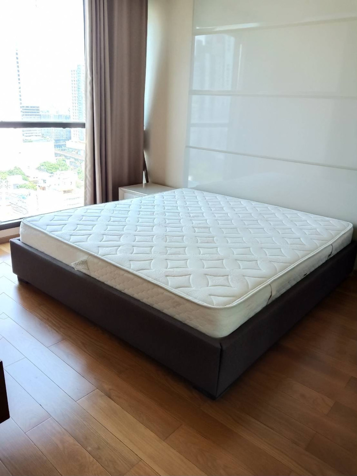 ให้เช่าคอนโดสาทร นราธิวาส : ให้เช่า The Address Sathorn 12 ราคา 35,000 บาท [NCr260145]