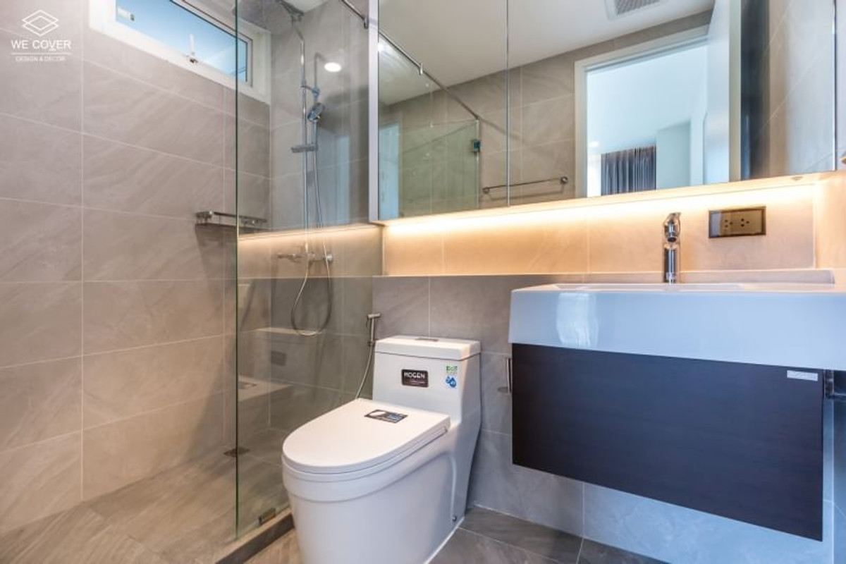 For RentCondoSukhumvit, Asoke, Thonglor : Luxury 3 Bed Condo at Fullerton | BTS Thong Lo Nearby Spacious 132 sqm, Pool & Gym, Rent 120,000 THB/Month!