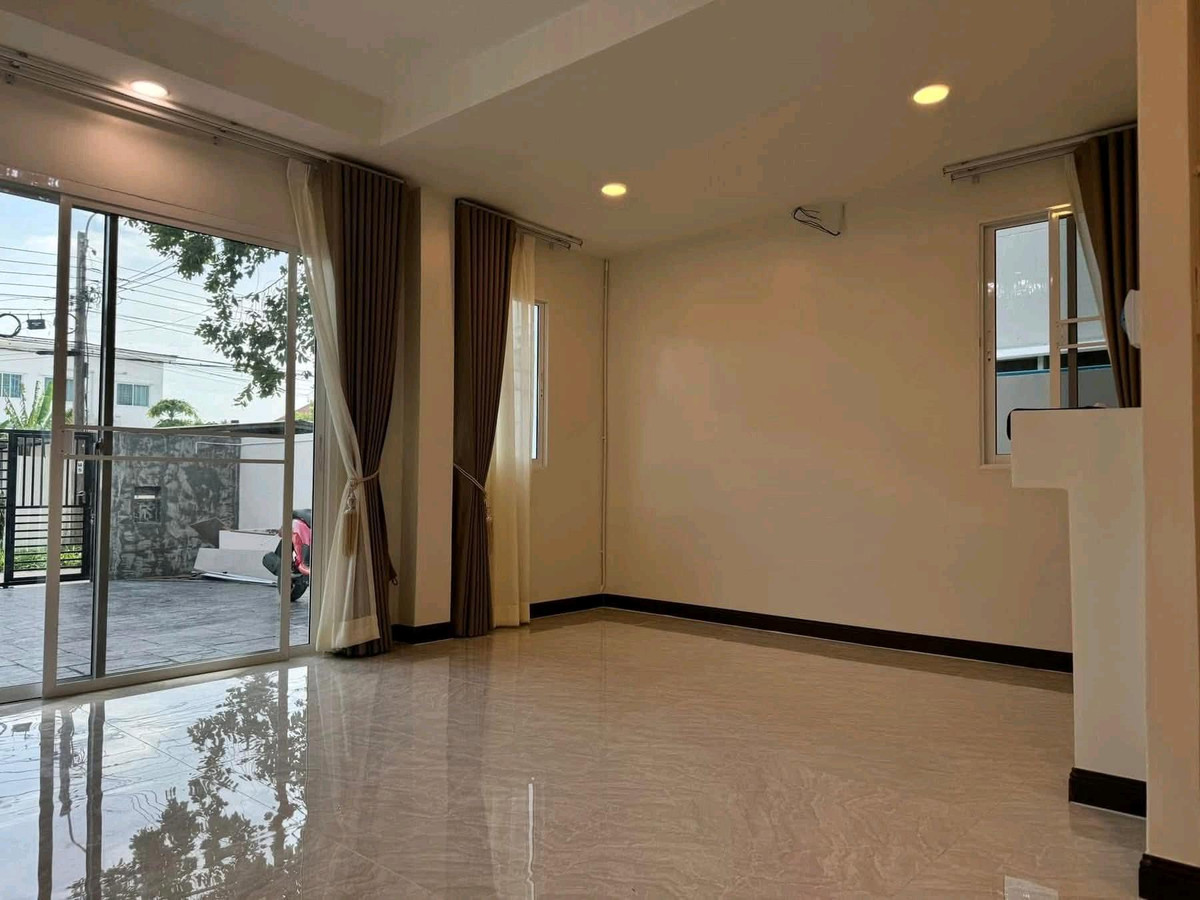 For RentHouseVipawadee, Don Mueang, Lak Si : 🚩 Narasiri Phahol–WatcharapolLuxury Premium Residence near international schools, expressway access