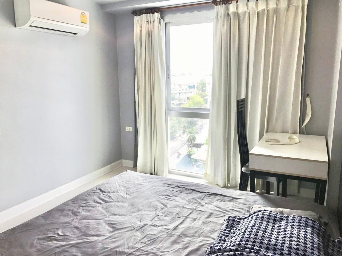 For RentCondoSathorn, Narathiwat : Available and ready to move in: Resorta Yenakat Condominium
