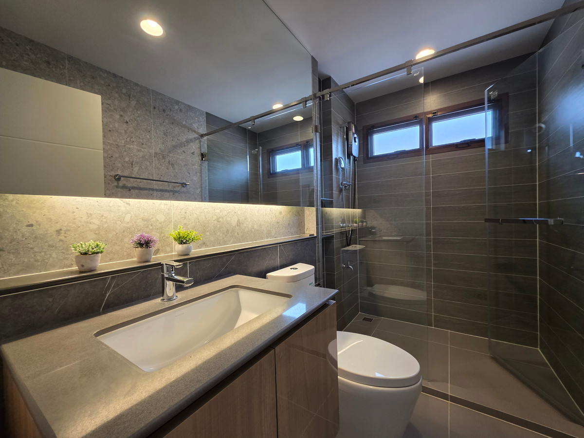 For RentHousePattanakan, Srinakarin : Detached house for rent at Burasiri Krungthep Kreetha near Brighton College