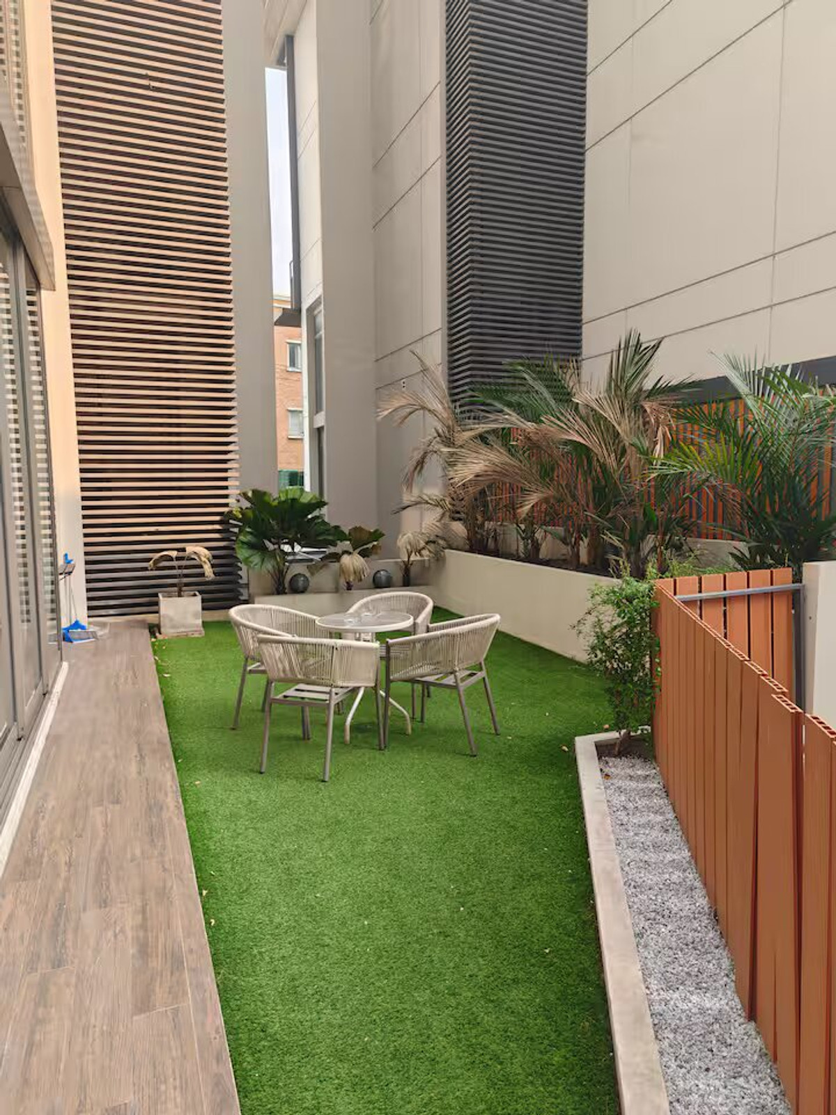 ให้เช่าทาวน์โฮมสุขุมวิท อโศก ทองหล่อ : ✨ให้เช่าบ้านหรู8ชั้นขนาดใหญ่เลี้ยงสัตว์ได้ย่านพร้อมพงษ์ 4ห้องนอน 680ตรม. เฟอร์นิเจอร์ครบ พร้อมสระว่ายน้ำและลิฟท์ส่วนตัว ใกล้BTS พร้อมพงษ์