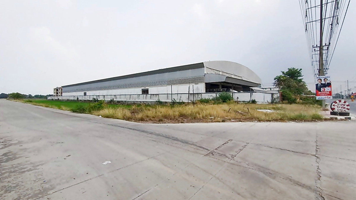 ขายที่ดินนนทบุรี บางใหญ่ บางบัวทอง : ที่ดิน 30 ไร่ แยกไทรน้อย อยู่ใกล้สำนักงานบริษัทใหญ่และโรงงานเถ้าแก่น้อย