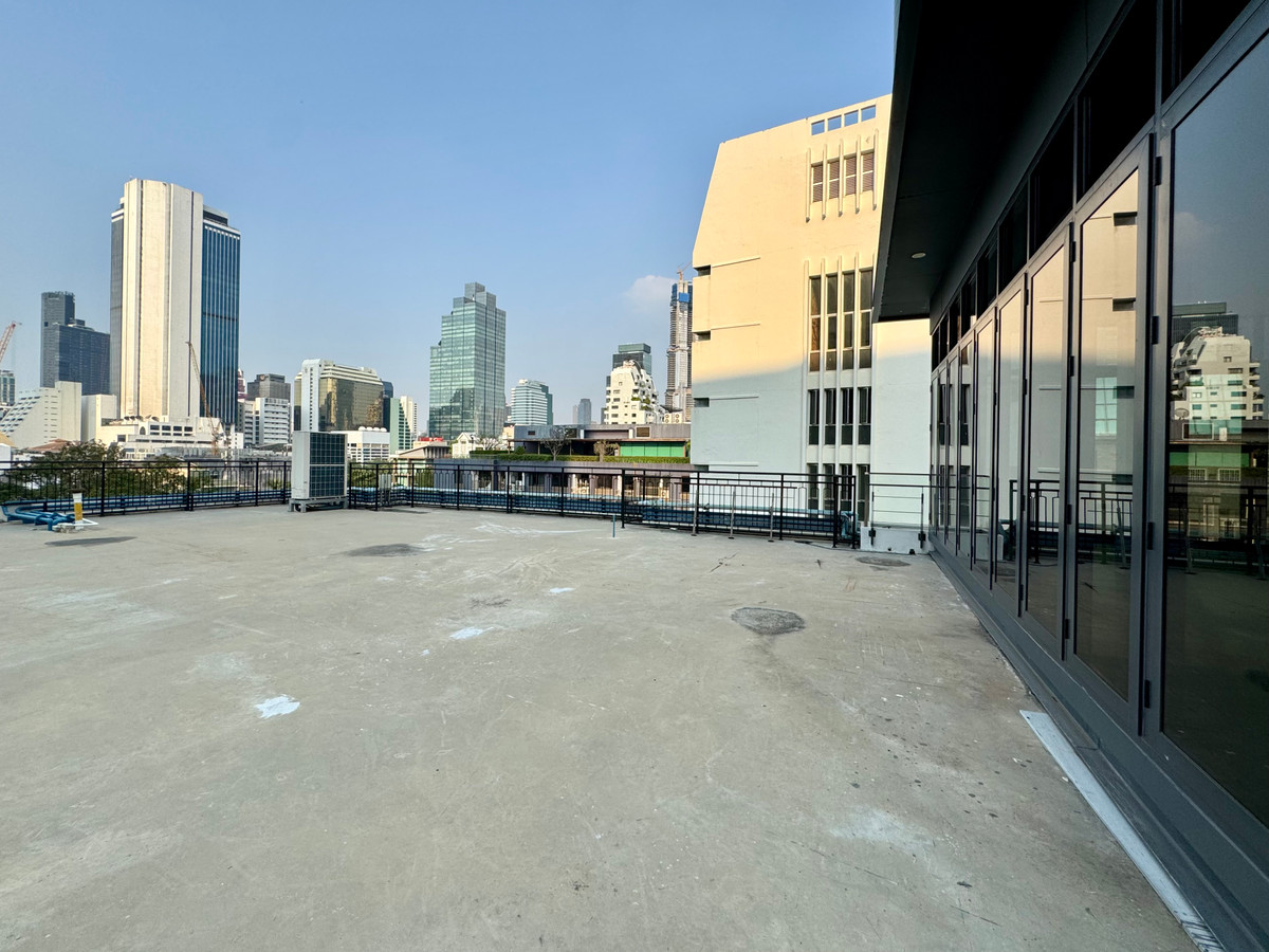 ให้เช่าร้านค้า/ตลาดนัดสาทร นราธิวาส : Best Deal‼️Rooftop 527ตร.ม. ติดถ.สาทร เพียง 200ม.จาก BTS ช่องนนทรี