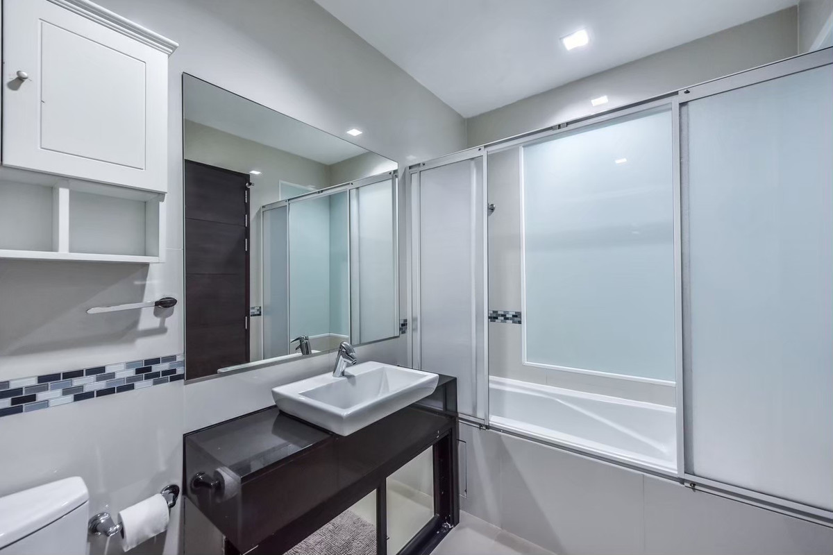 ให้เช่าคอนโดราชเทวี พญาไท : พลาดไม่ได้! Ideo Q Phayathai 2 ห้องนอน 2 ห้องน้ำ เชื่อมต่อ BTS/MRT เพียง 35,000 บาท/เดือน ชีวิตสะดวก ใกล้สยาม-พญาไท พร้อมสิ่งอำนวยความสะดวกครบครัน!