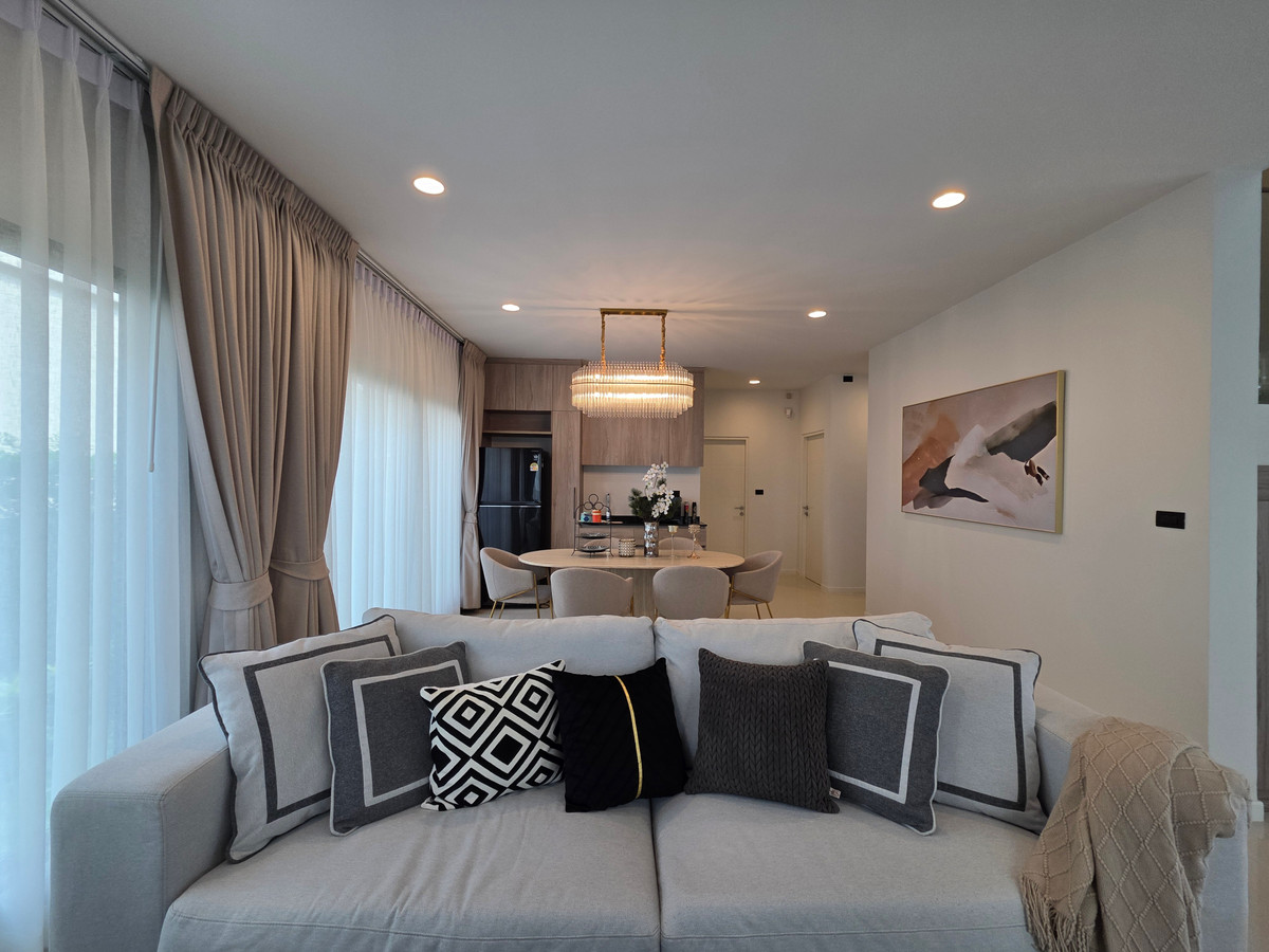 For RentHousePattanakan, Srinakarin : Detached house for rent at Burasiri Krungthep Kreetha near Brighton College