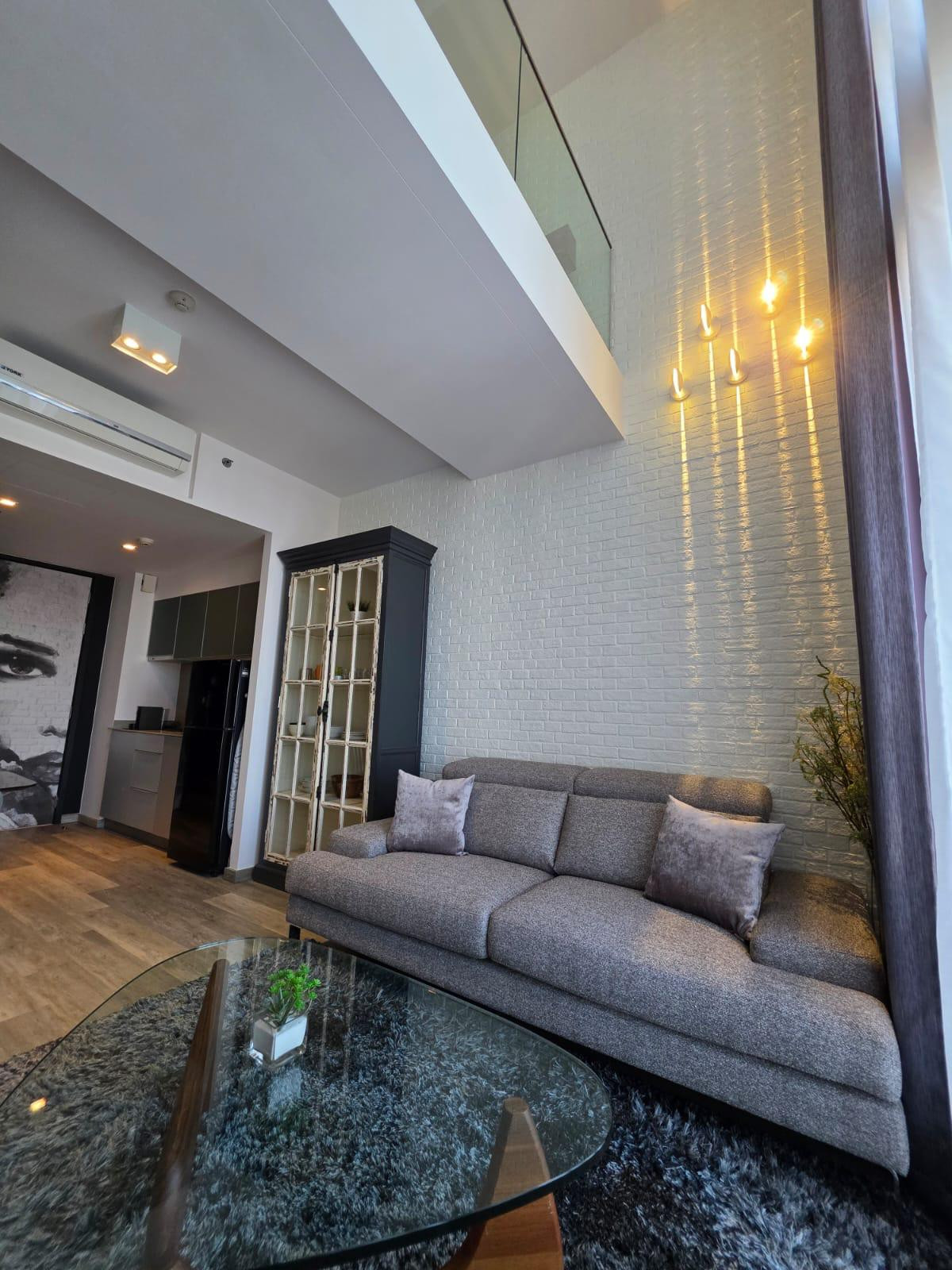 ให้เช่าคอนโดสุขุมวิท อโศก ทองหล่อ : 🔥ให้เช่าด่วน🔥The Lofts Ekkamai ห้อง Duplex รีโนเวทใหม่ ห้องสวย เฟอร์นิเจอร์ - เครื่องใช้ไฟฟ้าครบ พร้อมเข้าอยู่ ❗