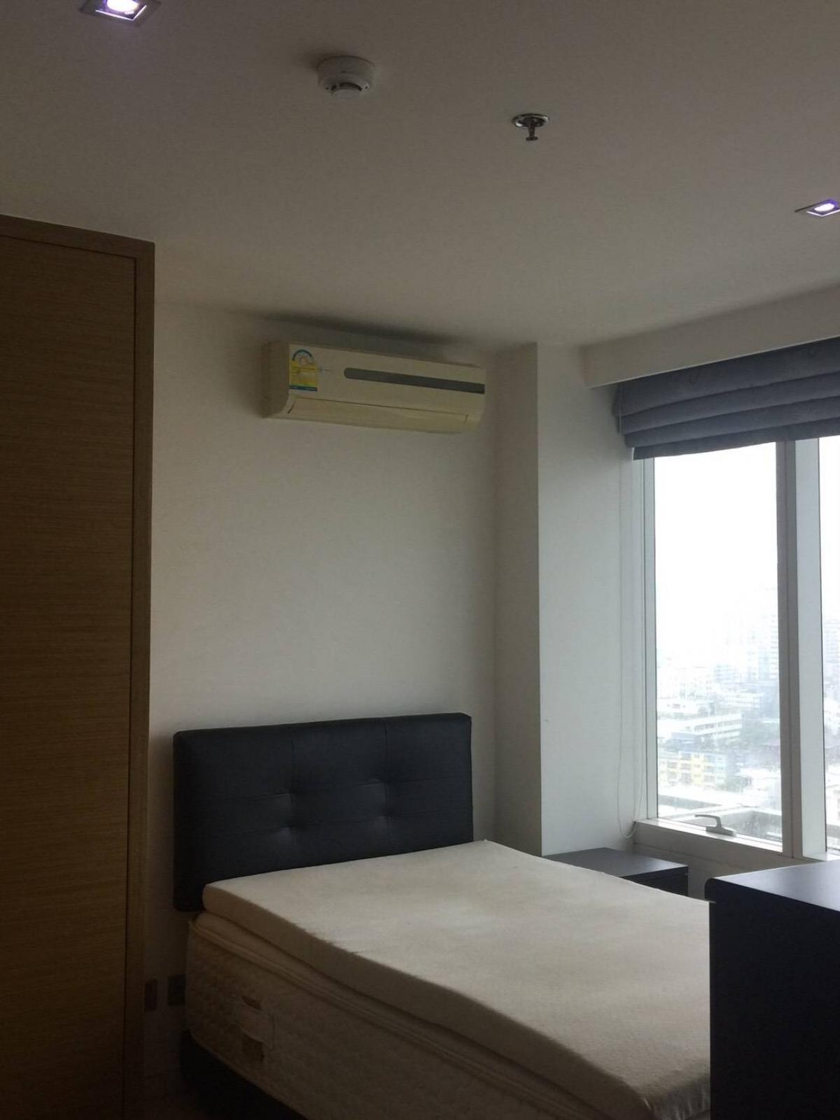 For RentCondoSukhumvit, Asoke, Thonglor : Rent a luxury 3-bedroom condo at Eight Thonglor Residence near Thonglor BTSComfortable living with complete amenities for only 100,000 Baht/month!