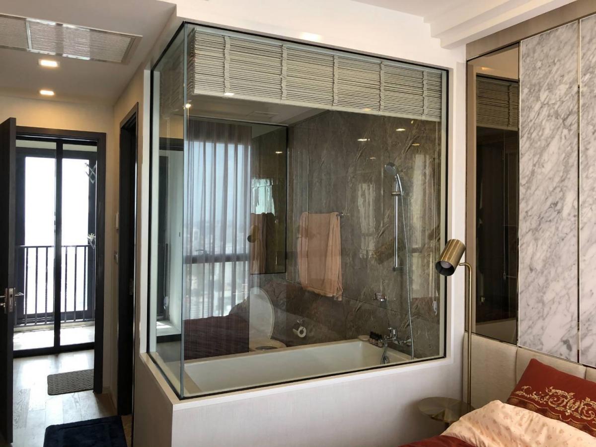 For RentCondoSukhumvit, Asoke, Thonglor : Beautiful room Ashton Asoke 2 bedrooms 2 bathrooms in the heart of SukhumvitNear BTS/MRT with complete facilities! 90,000 baht/month