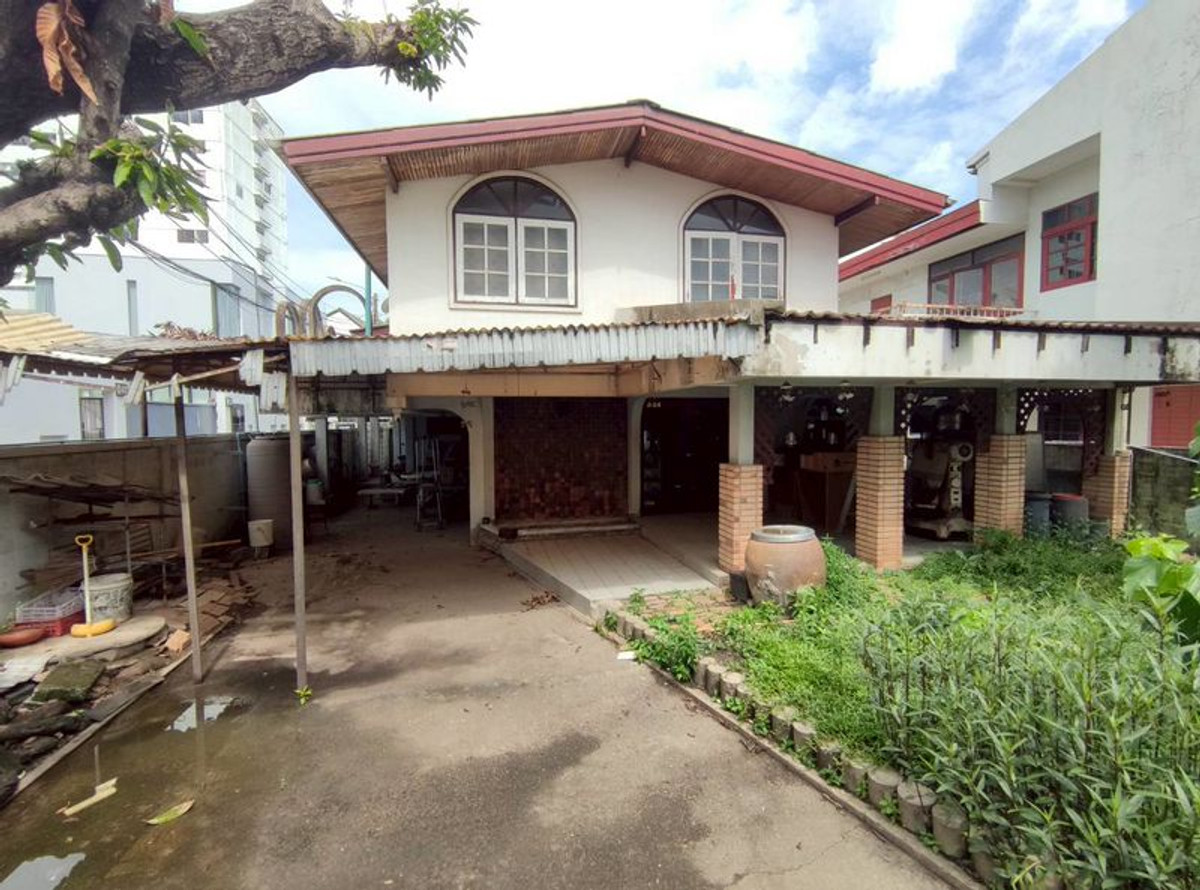 ขายบ้านนนทบุรี บางใหญ่ บางบัวทอง : ขายบ้านเดี่ยว 2 ชั้น หลังมุม ใกล้เดอะมอลล์งามวงศ์วาน เนื้อที่ 65 ตารางวา แขวงบางเขน เขตเมืองนนทบุรี จังหวัดนนทบุรี