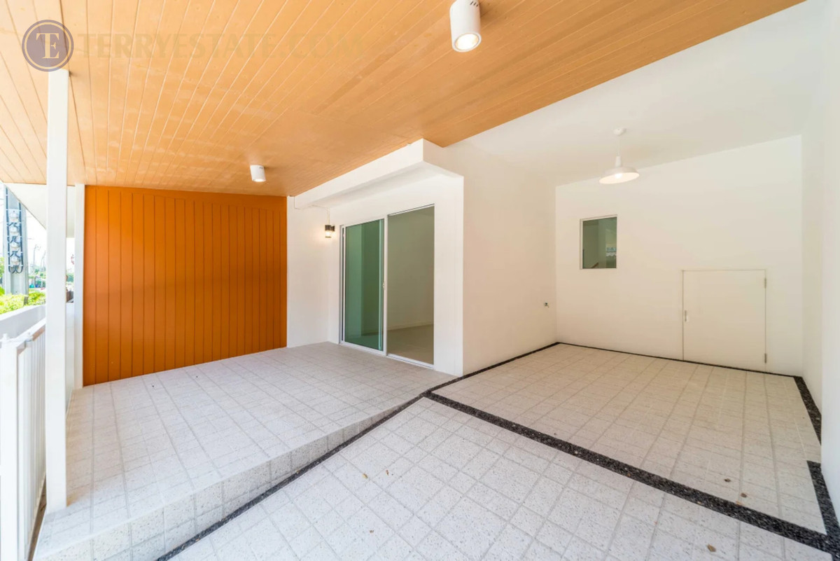 ขายทาวน์โฮมนวมินทร์ รามอินทรา : ขายทาวน์โฮม 2 ชั้น พฤกษา ไพร์ม 94 วัชรพล–สายไหม ขนาด 17.8 ตร.วา บ้านน่าอยู่ บรรยากาศสงบ ใกล้เมือง