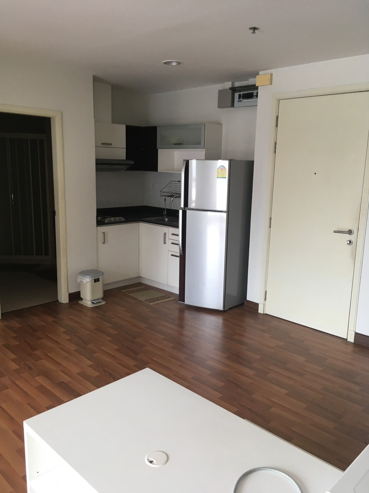 ขายคอนโดอารีย์ อนุสาวรีย์ : ขายด่วน! ราคาดีมากกกก หาไม่ได้แล้ว 1 นอนไซต์ใหญ่ ใจกลางอารีย์ สะพานควาย ในราคาไม่เกิน 5 ล้าน ที่เข้าออกสะดวก เดินทางง่าย อารีย์เลยน้า สนใจติดต่อ 0876358339 K.นาง 