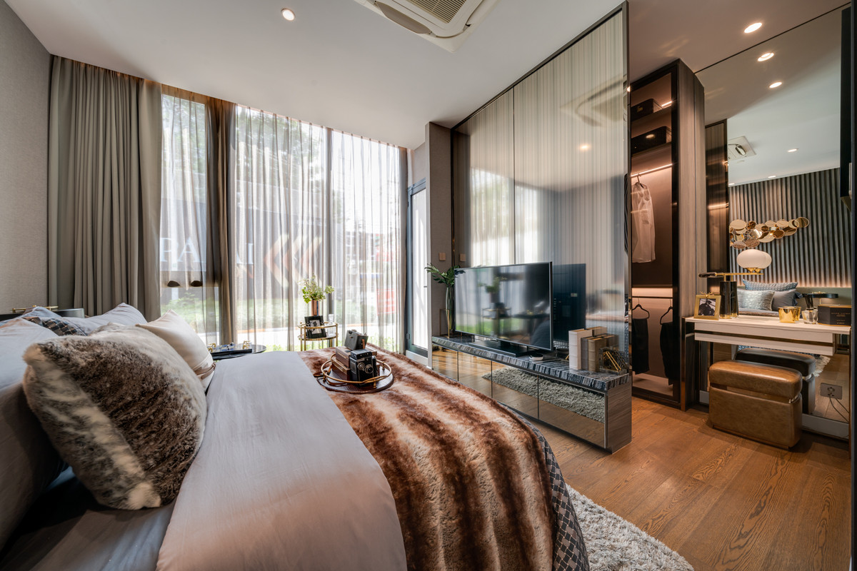 ขายคอนโดสาทร นราธิวาส : คอนโดหรู   ห้องนอน ที่ Supalai Icon Sathorn, Contact 062-496-6454