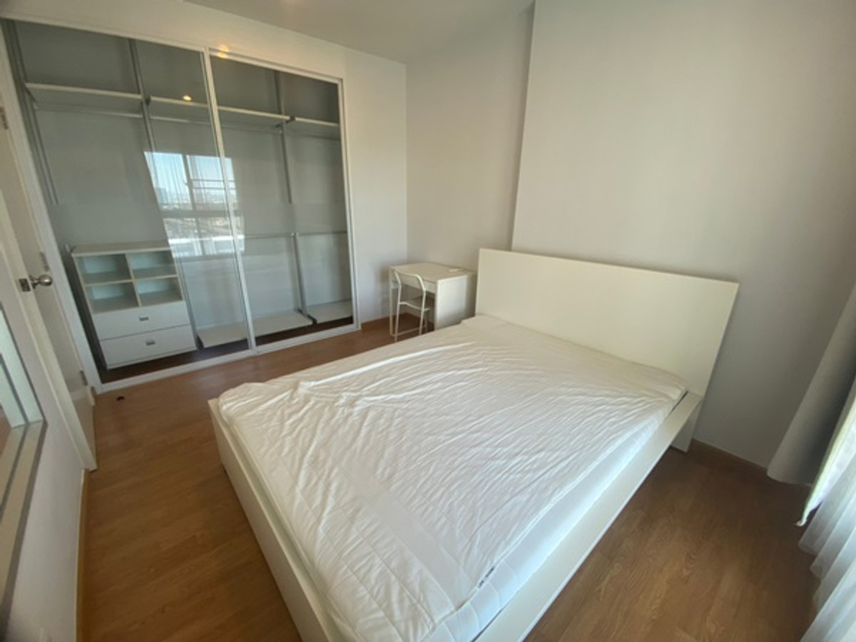 For RentCondoBang kae, Phetkasem : Cheap rent 12,000 baht ** 1 bedroom ** Condo The Parkland Phetkasem ** next to the BTS, second house ** 088-398-3835 MR.BOAT