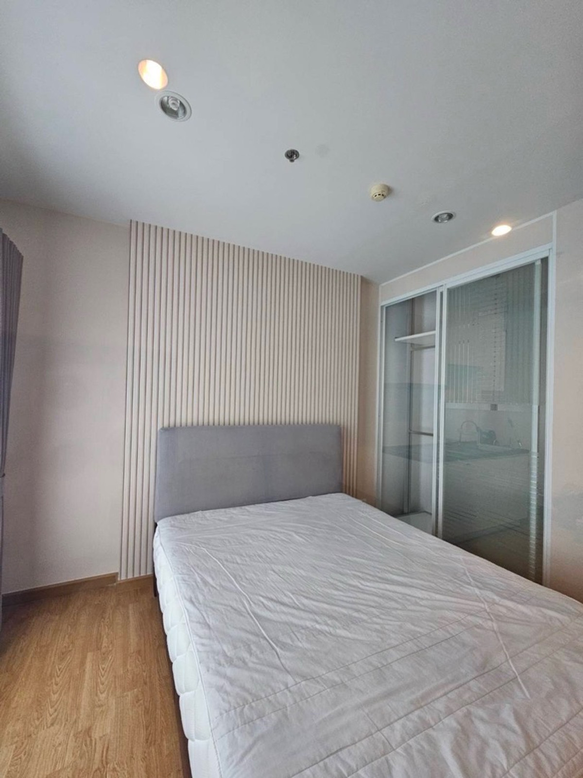 ให้เช่าคอนโดบางซื่อ วงศ์สว่าง เตาปูน : ให้เช่า คอนโด พาร์คแลนด์ วงศ์สว่างแบบ 1 ห้องนอนขนาด 30.00 ตร.ม ชั้น 32