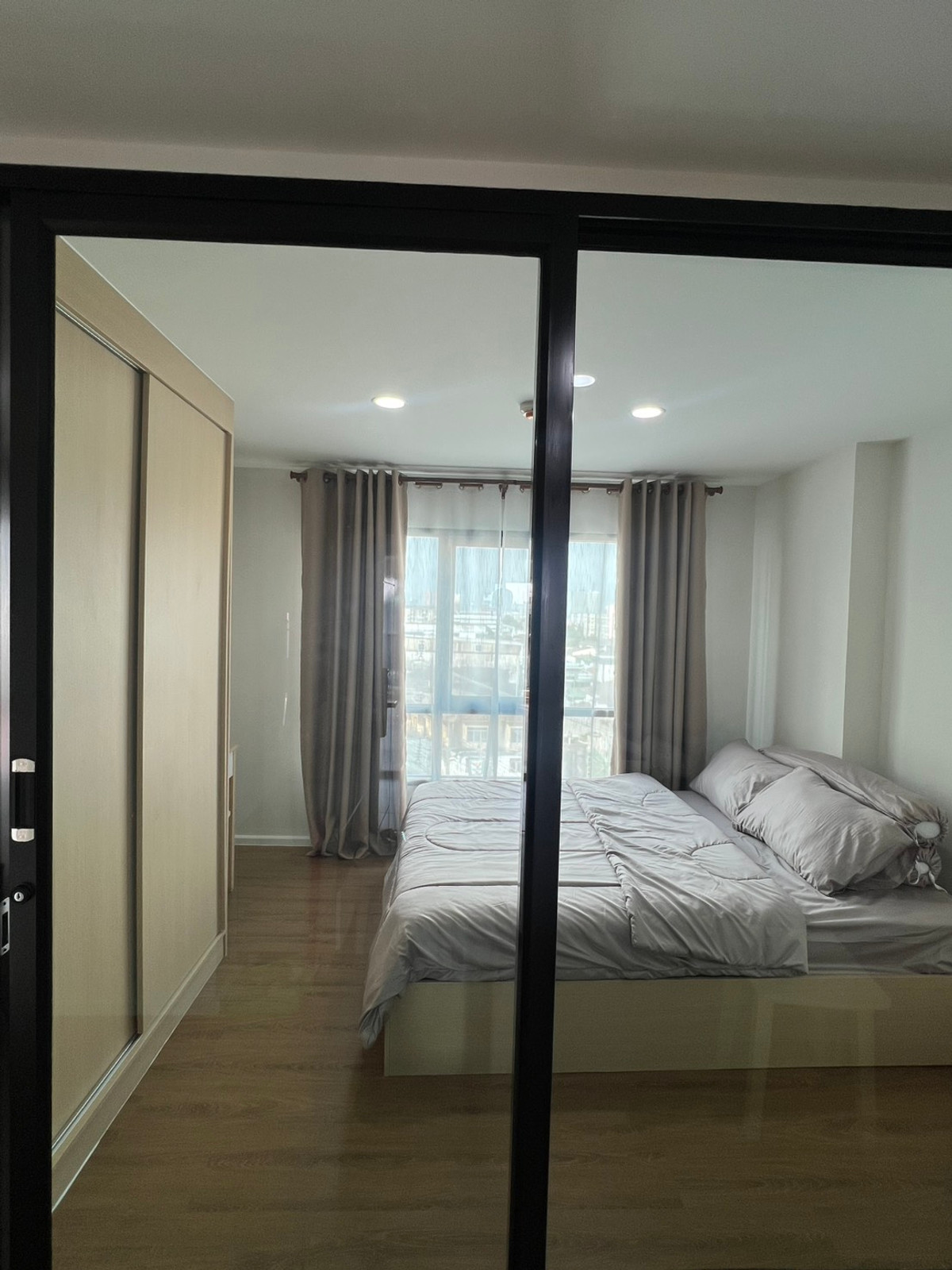 ให้เช่าคอนโดสมุทรปราการ สำโรง : ปล่อยคอนโดให้เช่า (Alive Sukhumvit 76) ใหม่แกะกล่อง 9,000 ต่อเดือน