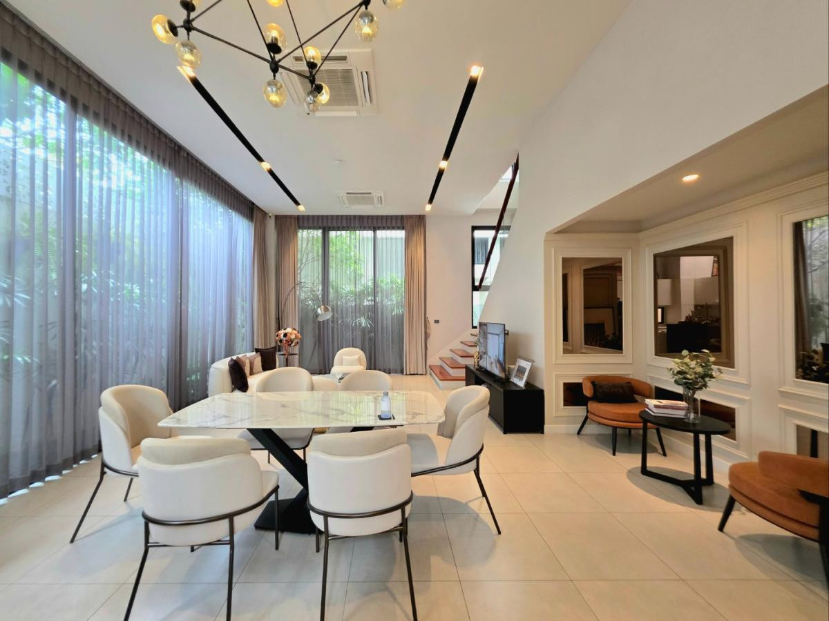 For SaleHouseRamkhamhaeng, Hua Mak : Arna Rama 9 brand-new single detached house, direct purchase from the developer 4 bedrooms, 515 sq.m., with private elevator, biggest discount ever at 39.9 Mb. 📞 065-626-5636 (Kie)