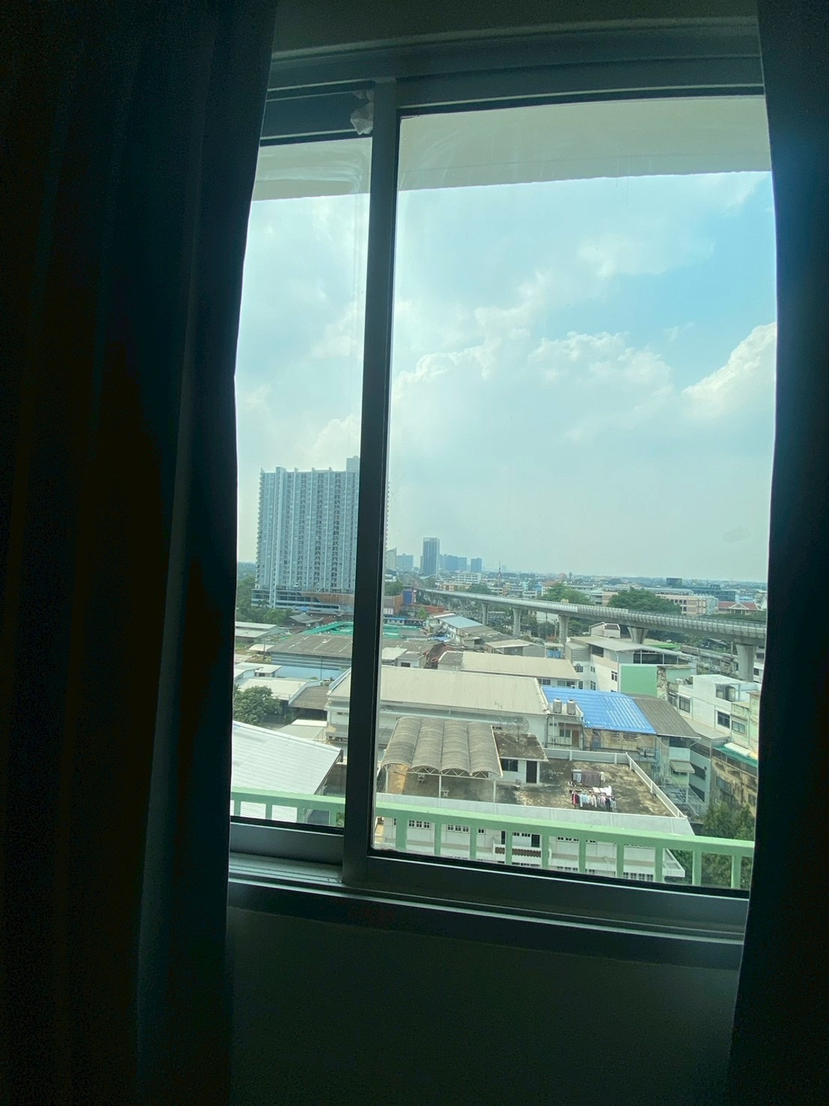 For RentCondoBang kae, Phetkasem : Cheap rent 12,000 baht ** Code 290825-422 ** 1 bedroom - 29th and 14th floors ** Condo Supalai Park Ratchaphruek - Phetkasem ** Next to Bang Wa BTS ** 088-398-3835 MR.BOAT