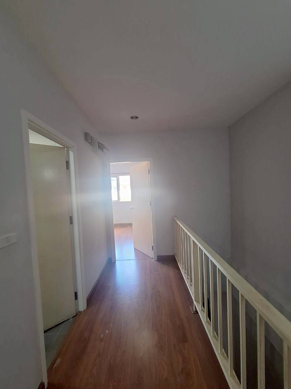 For SaleTownhomeEakachai, Bang Bon : For sale: 2-story townhomes, The Exclusive Sathon Kanlapapruek, The Exclusive Sathon Kanlapapruek, area 24.2 sq m.