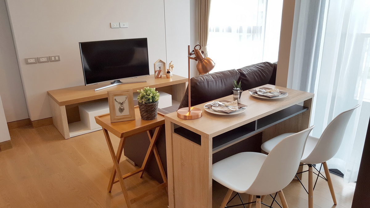 For RentCondoSukhumvit, Asoke, Thonglor : Condo for rent: The Lumpini 24, near BTS, fully furnished! 1 bedroom, 38 sq m., only 28,000 baht/month!