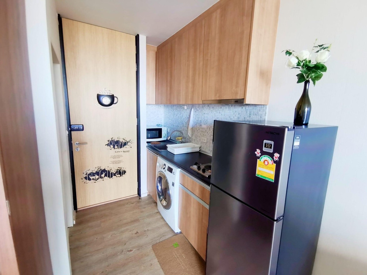 ขายคอนโดลาดพร้าว เซ็นทรัลลาดพร้าว : ขายด่วน! ราคาดีมากกก the issara ladprao ชั้นสูง ทิศใต้นะคะ วิวดีมาก ใกล้ MRT ลาดพร้าว ทำเลดี ห้องหายาก สะดวกสบาย ใกล้ห้างเซนทรัลลาดพร้าว BIG C ลาดพร้าว สนใจติดต่อ 0876358339 K.นาง 