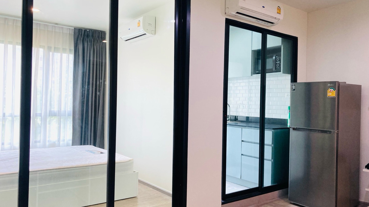 For RentCondoVipawadee, Don Mueang, Lak Si : 3rd floor, east side, open garden view Newly renovated room