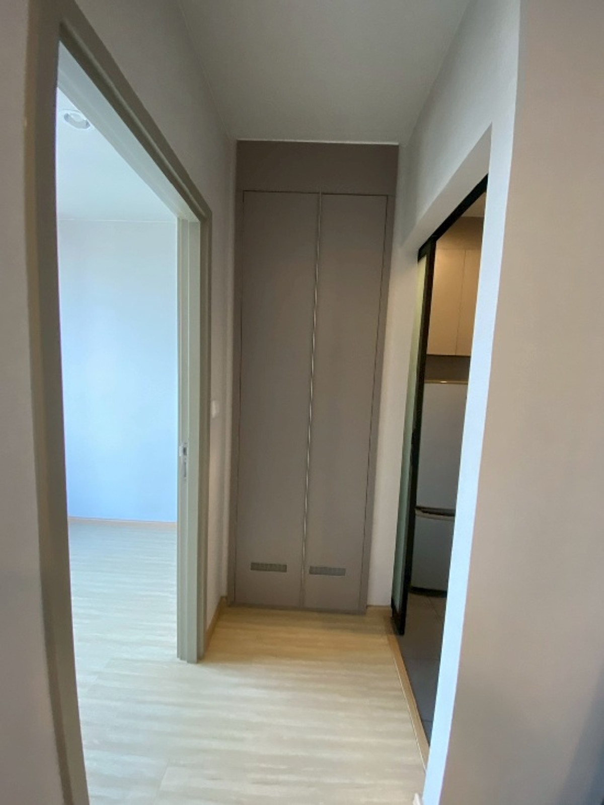 ให้เช่าคอนโดท่าพระ ตลาดพลู วุฒากาศ : เช่าถูก 15,000 บาท ** 2 Bed ** เดอะ ไพรเวซี่ ท่าพระ อินเตอร์เชนจ์ ** ติดรถไฟฟ้า แยกท่าพระ ** 088-398-3835 MR.BOAT