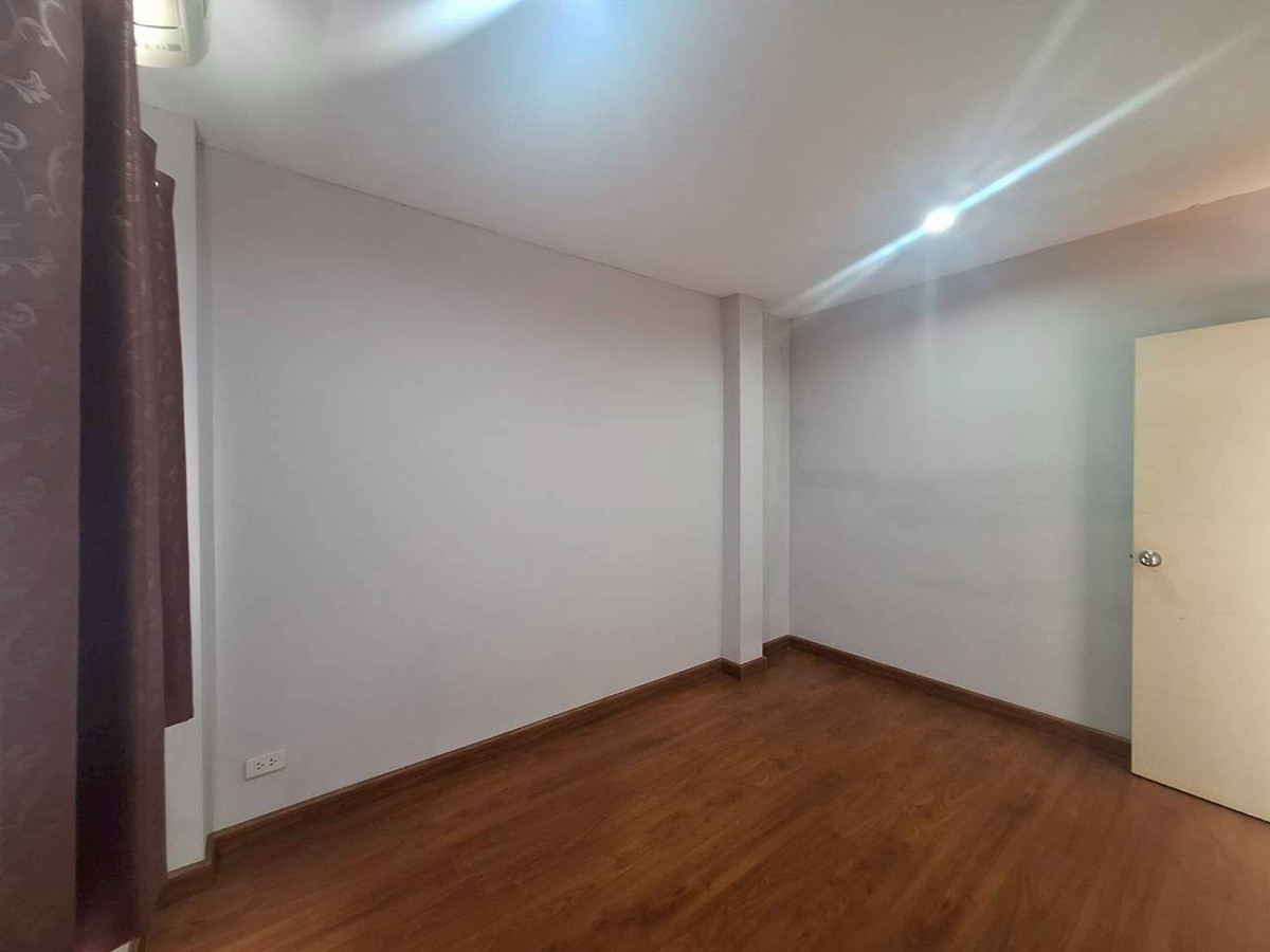 For SaleTownhomeEakachai, Bang Bon : For sale: 2-story townhomes, The Exclusive Sathon Kanlapapruek, The Exclusive Sathon Kanlapapruek, area 24.2 sq m.