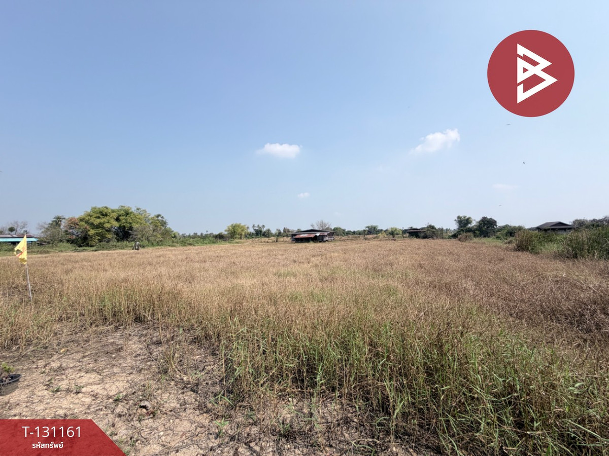 For SaleLandNakhon Pathom : Land for sale, area 4 rai 2 ngan 19.5 sq m, Nakhon Chai Si, Nakhon Pathom.