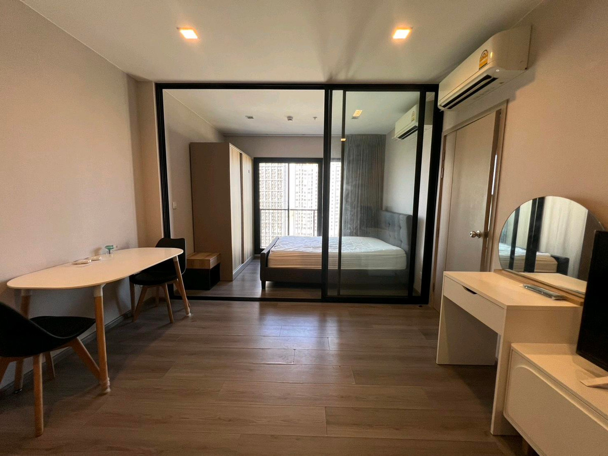 For RentCondoRattanathibet, Sanambinna : For rent, Politan Rive, 34th floor, size 30 sq m, river view, fully furnished, ready to move in, economical price.