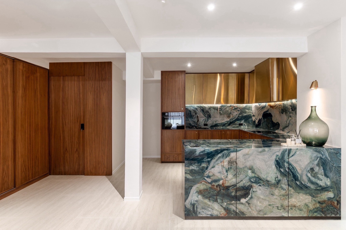 For SaleTownhomeSathorn, Narathiwat : Townhouse in Central City Location on Chan Road Near Business and Shopping Districts