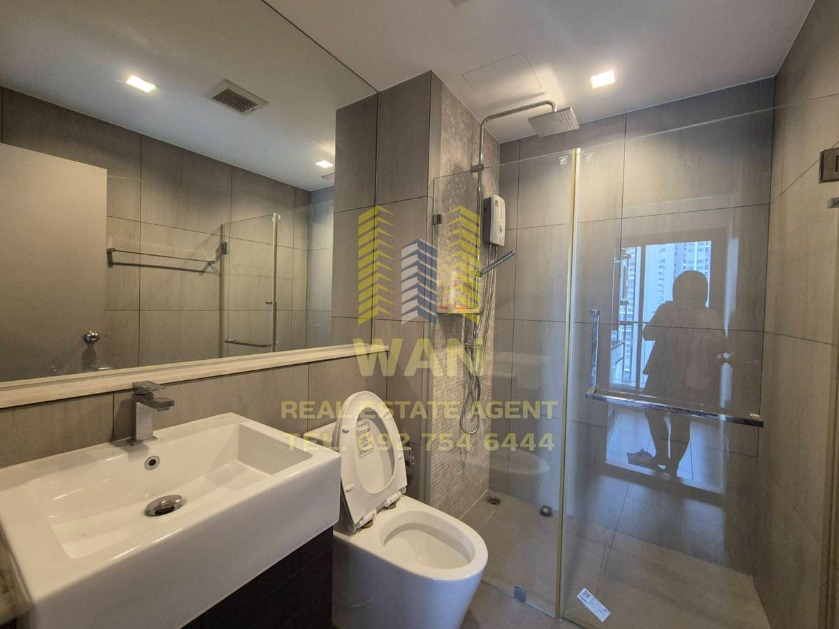 For RentCondoRattanathibet, Sanambinna : For rent, Politan Rive, 34th floor, size 30 sq m, river view, fully furnished, ready to move in, economical price.